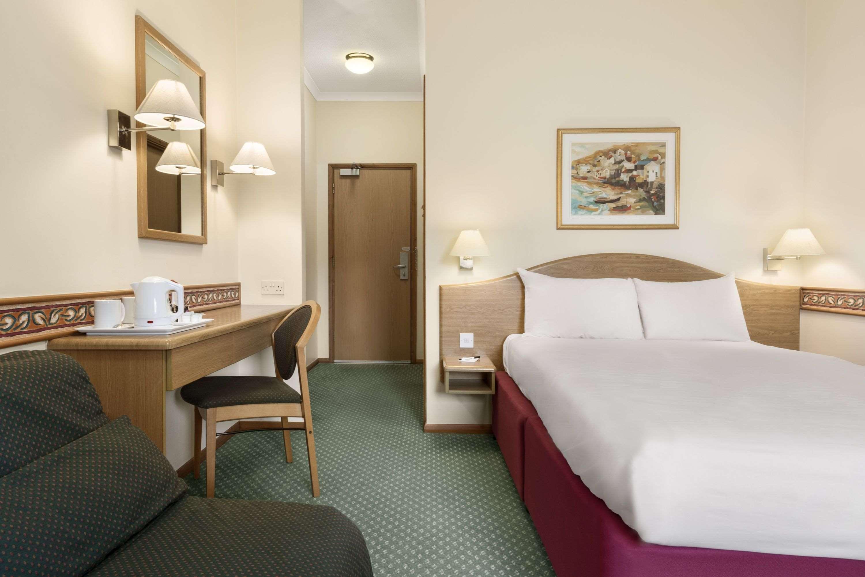 Days Inn By Wyndham Donington Касл-Донингтон Экстерьер фото